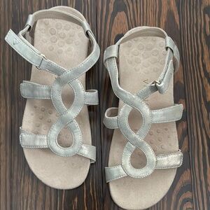 Women's size 8 Vionic Sandals
